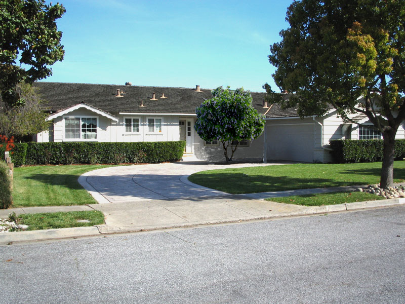 Mod The Sims House from the Freetime drafting table